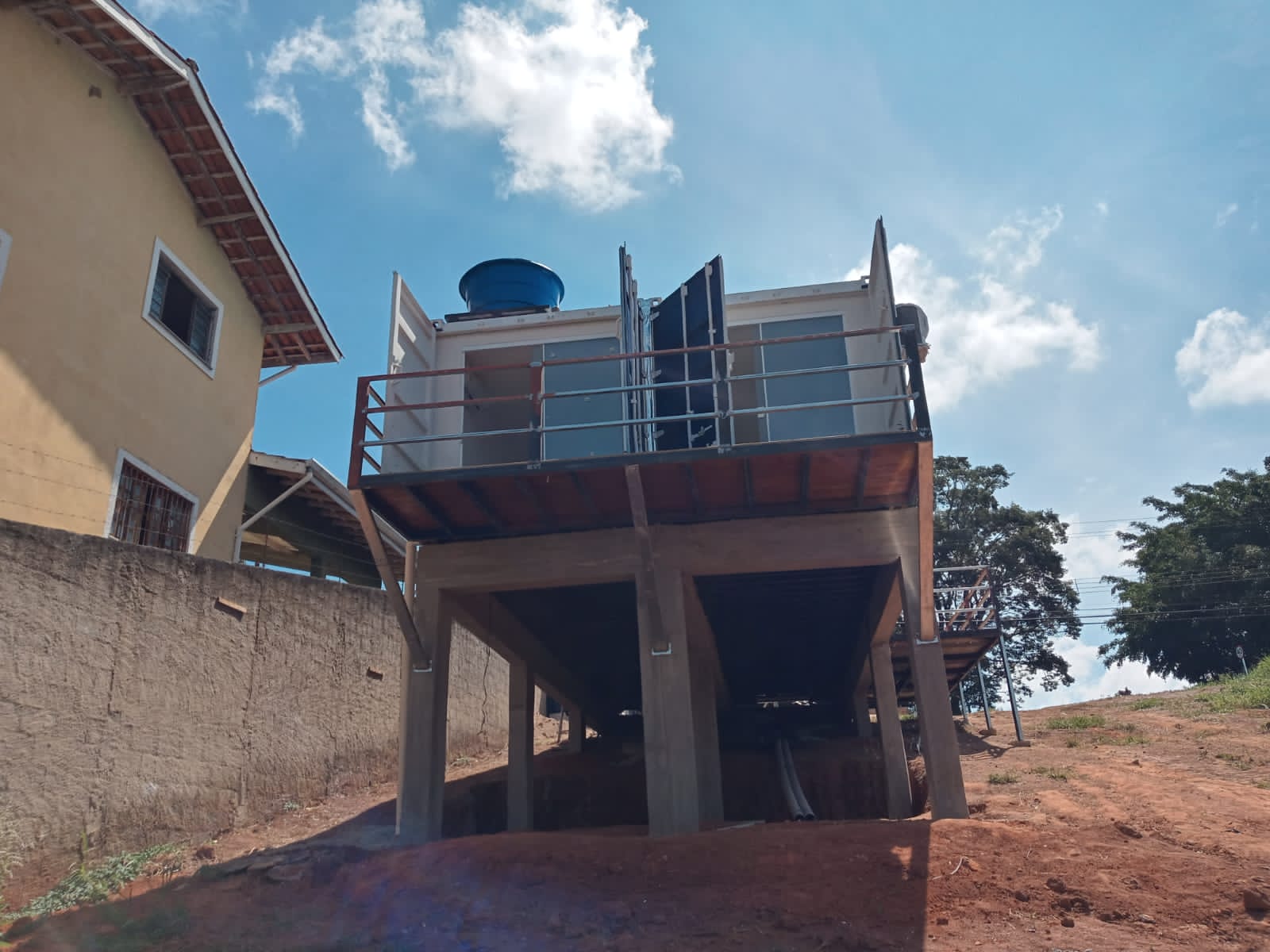 ece47a42-0b13-4702-b8a4-4162a3d2aacd.jfif